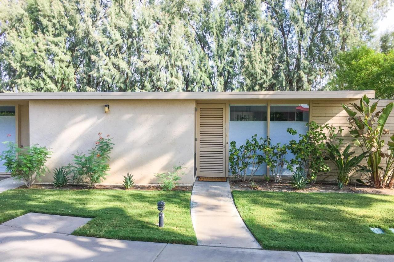 Racquet Club Cottage Permit# 271 Palm Springs Room photo